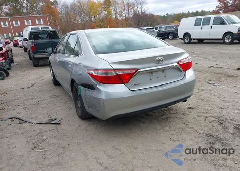 2016 Toyota Camry Le z USA, uszkodzony, nr VIN 4T1BF1FK1GU589077